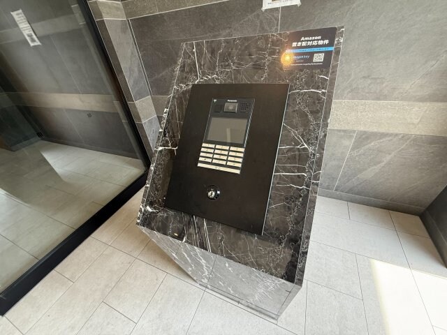 プレサンス東三国エンブレイスの物件外観写真