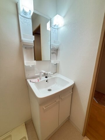 カルム緑地公園Ⅴの物件内観写真