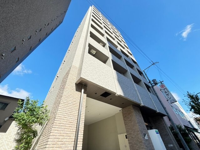 ファーストフィオーレ江坂ウエストの物件外観写真