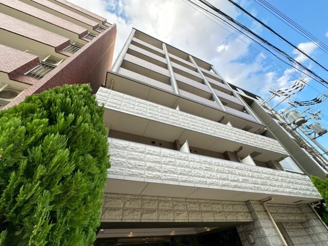 Mid Court新大阪の物件外観写真