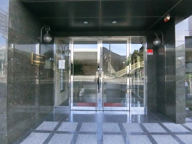 第18関根マンションの物件外観写真