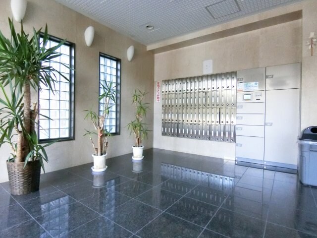 第18関根マンションの物件外観写真