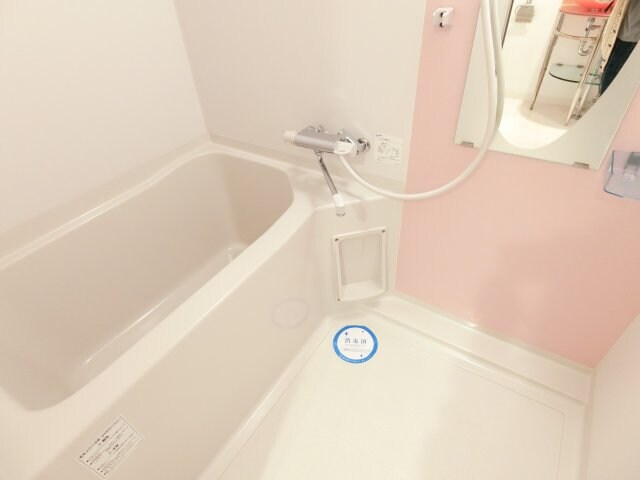 SERENiTE江坂四番館の物件内観写真