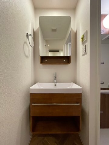 アドバンス江坂ラシュレの物件内観写真