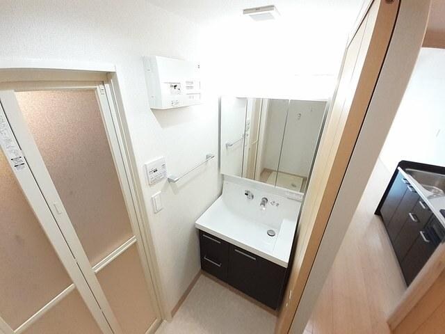 アンドーバーテラス識名の物件内観写真