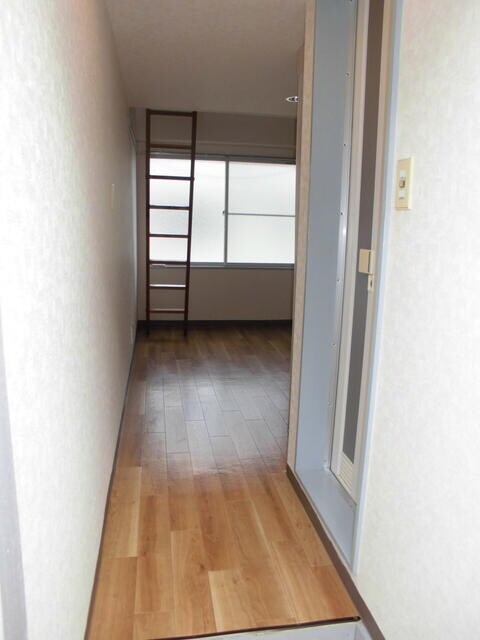 新井薬師前駅 徒歩7分 2階の物件内観写真