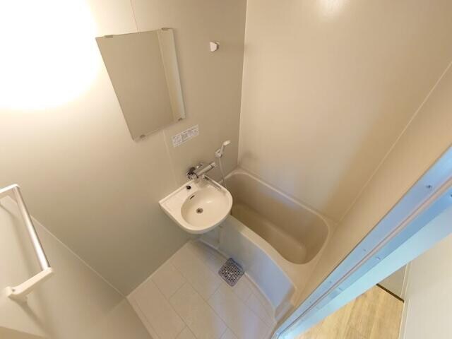 新井薬師前駅 徒歩5分 2階の物件内観写真