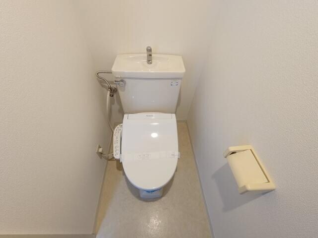 新井薬師前駅 徒歩5分 2階の物件内観写真