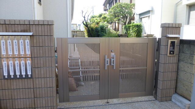 経堂駅 徒歩5分 2階の物件外観写真