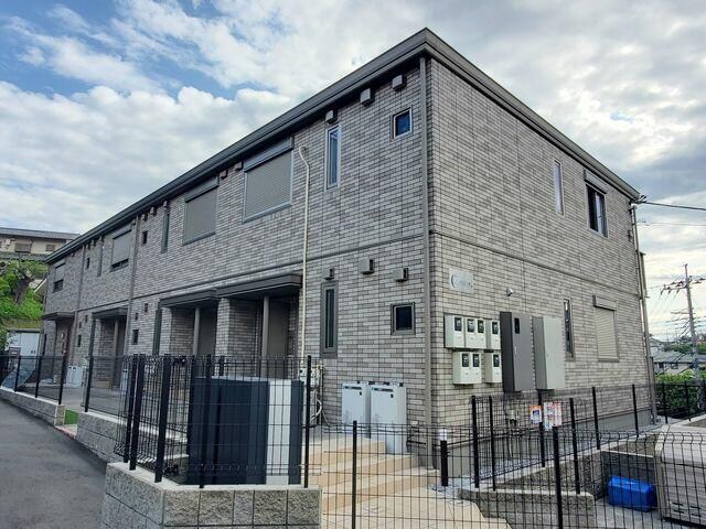 京王よみうりランド駅 バス6分  千代ヶ丘九丁目下車：停歩4分 1階の物件外観写真