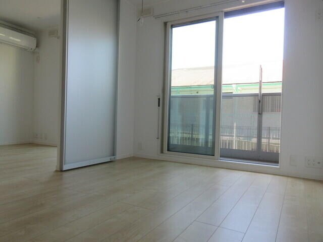 京王よみうりランド駅 バス6分  千代ヶ丘九丁目下車：停歩4分 1階の物件内観写真