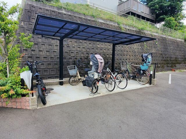 京王よみうりランド駅 バス6分  千代ヶ丘九丁目下車：停歩4分 1階の物件内観写真