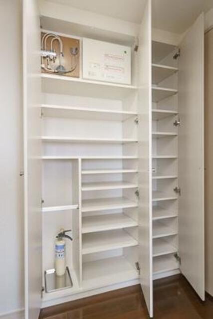 目黒駅 徒歩9分 17階の物件内観写真