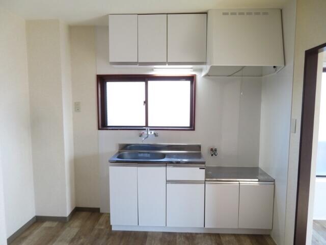 雑色駅 徒歩4分 2階の物件内観写真