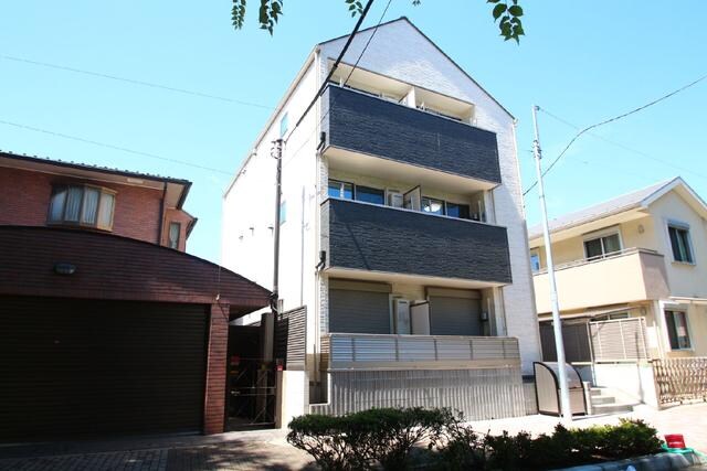 東京都練馬区中村１丁目の物件外観写真