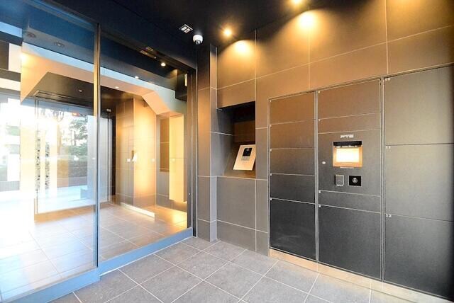 京王八王子駅 徒歩3分 6階の物件外観写真