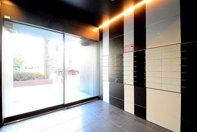 京王八王子駅 徒歩3分 6階の物件外観写真