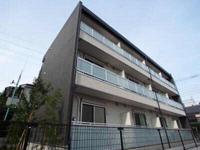 東京都足立区新田２丁目の物件外観写真