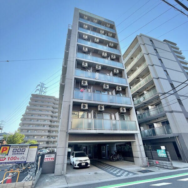 獨協大学前駅 徒歩4分の物件外観写真