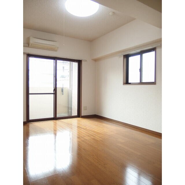 越谷駅 徒歩3分 2階の物件内観写真