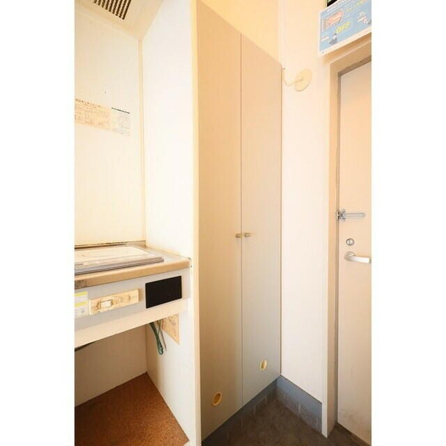 中目黒駅 徒歩8分 2階の物件内観写真