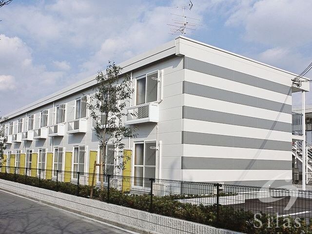 レオパレスシャルマンアンジュの物件外観写真