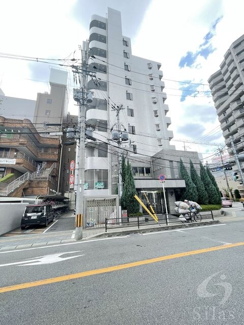 ルミエール八尾駅前の物件外観写真