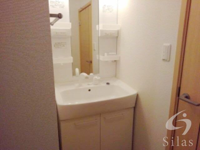 グラントゥールⅡの物件内観写真