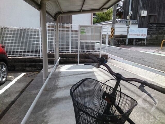 アプローズの物件外観写真