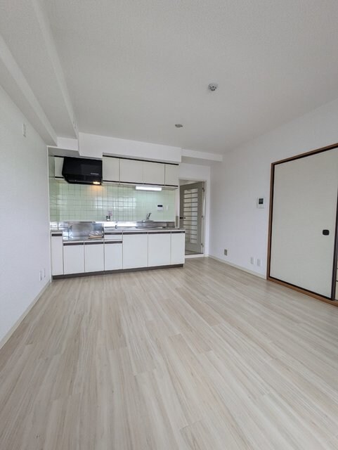 プレスト・コート弐番館の物件内観写真