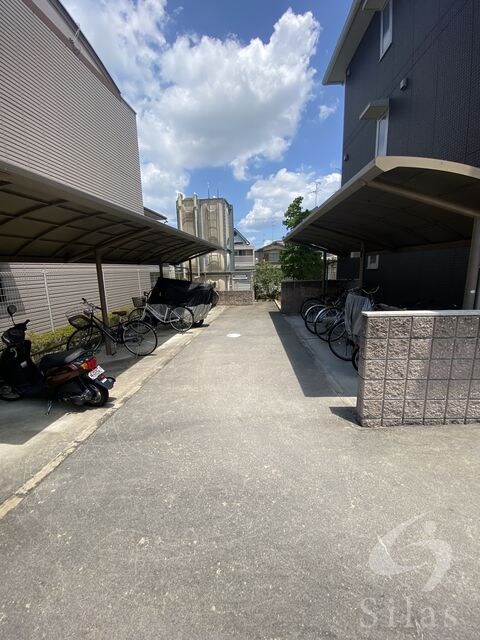 ファミリア金剛の物件外観写真