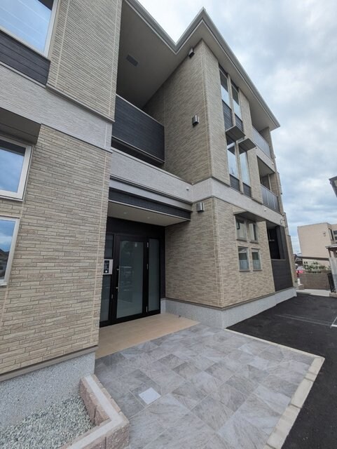 スペチアーレ　クアットロの物件外観写真