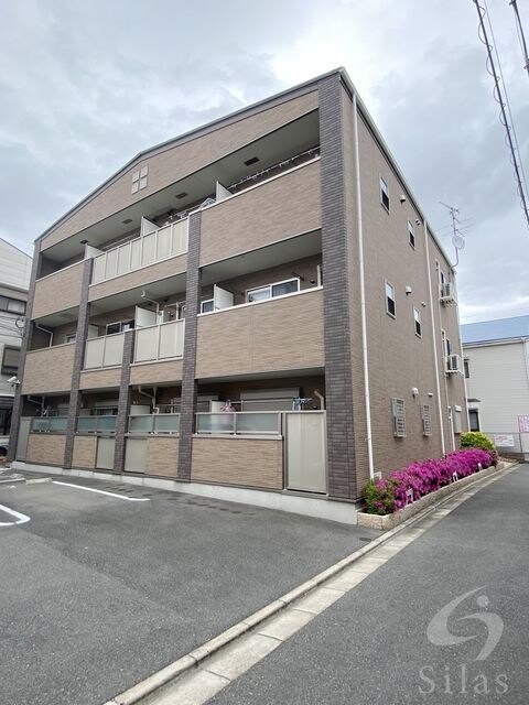 サル　ドゥ　セジュールⅡの物件外観写真