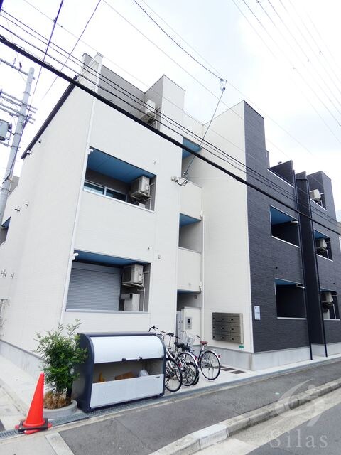 ルネッサ八尾南の物件外観写真