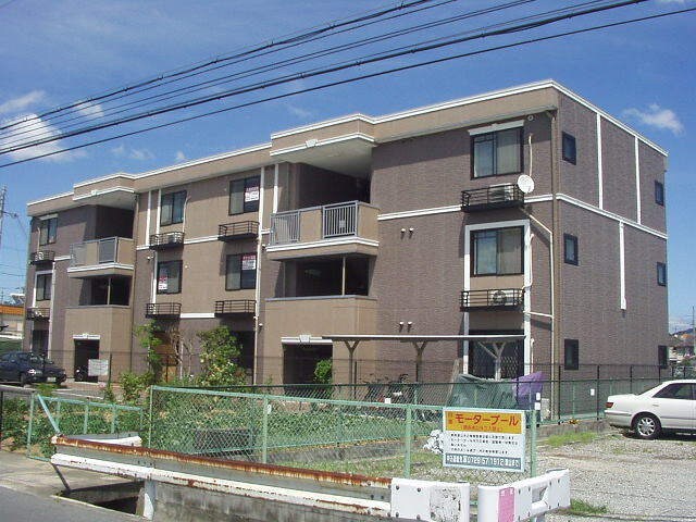 メゾン・ピアの物件外観写真