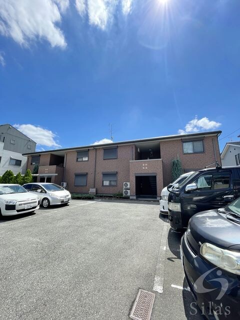 スカイフィールドの物件外観写真