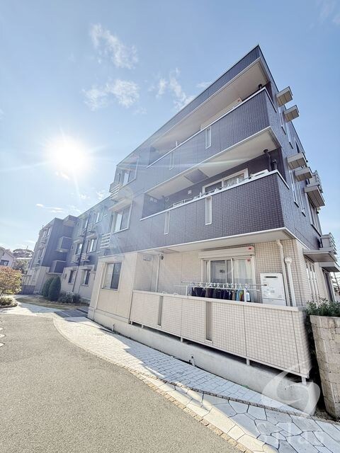 グロリアハイツ　はびきの　A棟の物件外観写真