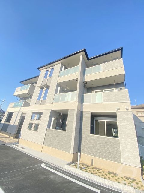 ロンガ　ヴィータ和泉Ⅱの物件外観写真