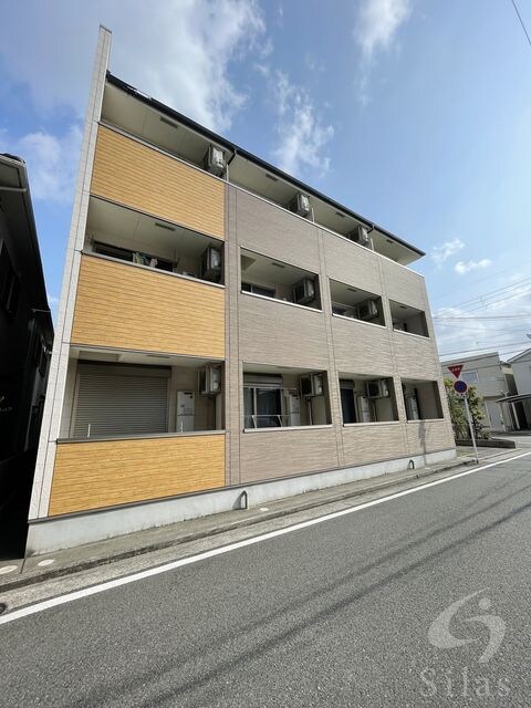 グランピア鳳の物件外観写真