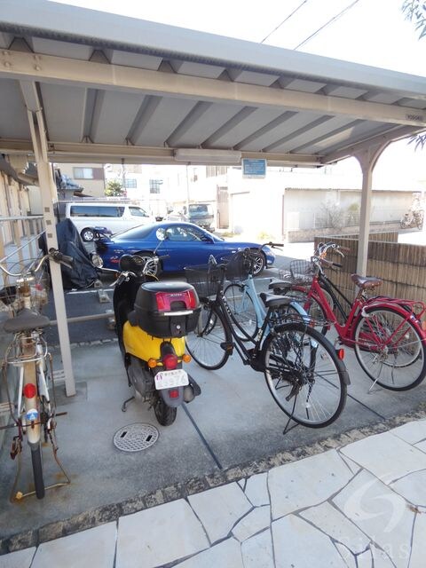 高井田駅 徒歩5分 1階の物件外観写真