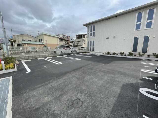 ラリュールの物件外観写真