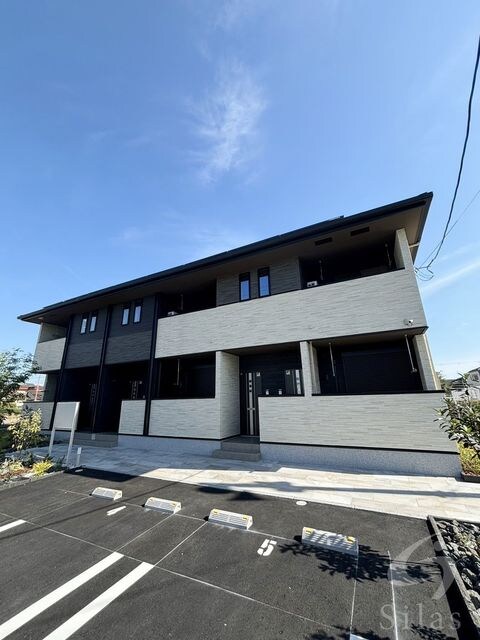 エヌ　プラスの物件外観写真