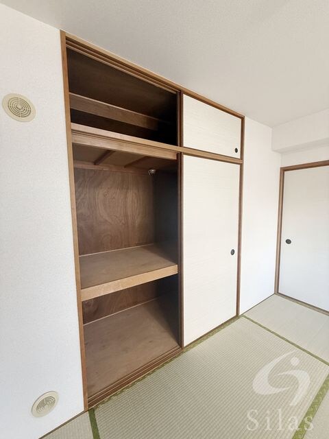 春日丘マンションの物件内観写真