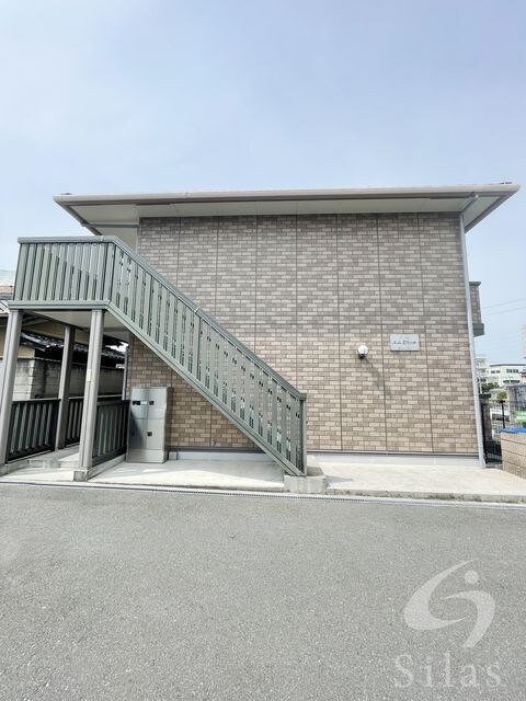 エムセジュールの物件外観写真