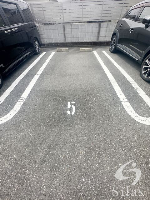 レフィナードの物件外観写真