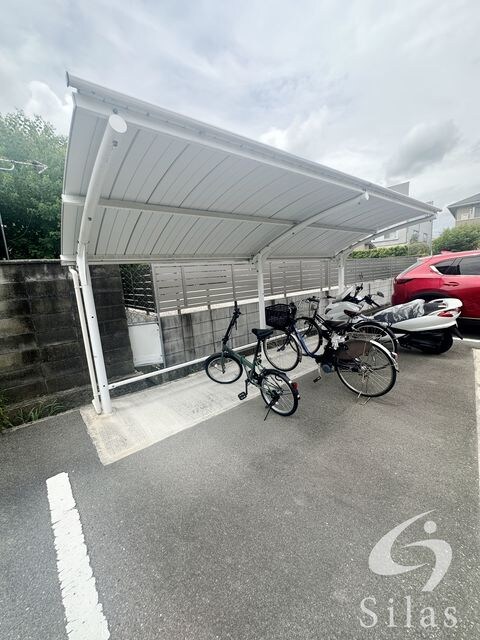 レフィナードの物件外観写真