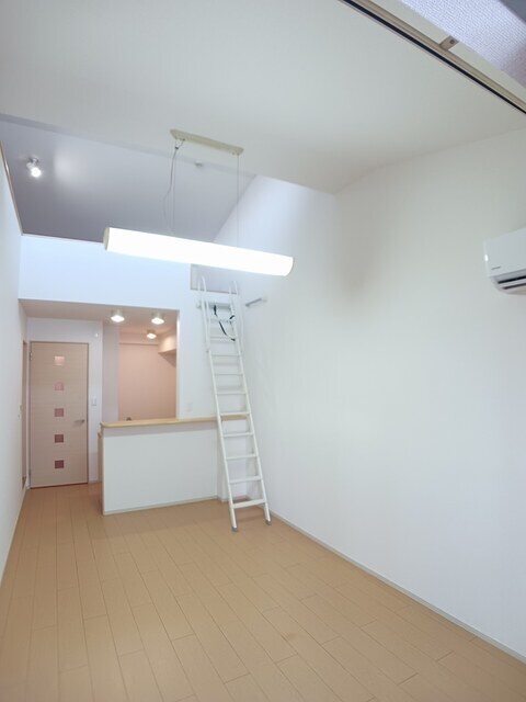 アルバーダ　トレスの物件内観写真