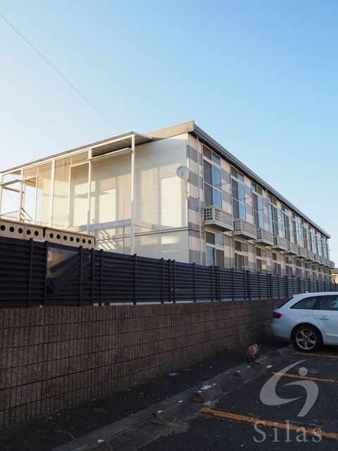 レオパレスコスモスの物件外観写真