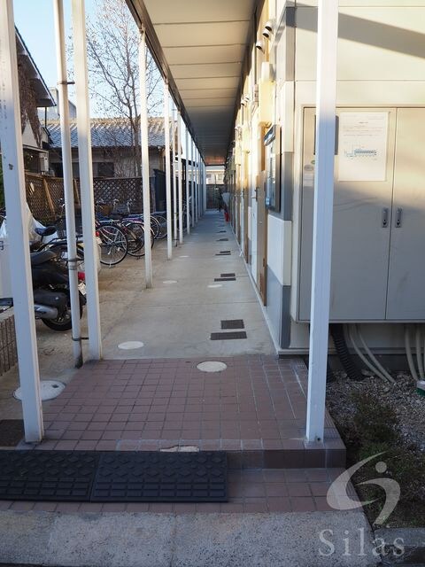 レオパレスコスモスの物件外観写真