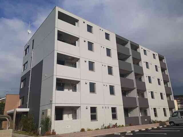 ブルーム国分の物件外観写真